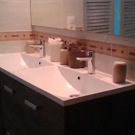 Haras De La Cour Fleury Bed & Breakfast 3*